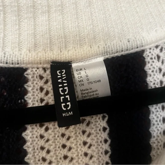 H&M White and Black Short Sleeve Sweater Polo Button Down - Picture 2 of 5